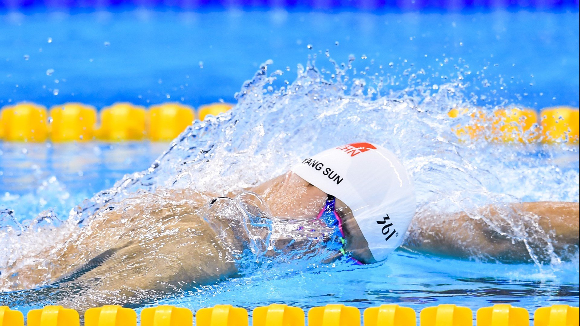 亚历克斯·格林伍德冷静的判断力与精准的防守,帮助袋鼠队克敌制胜